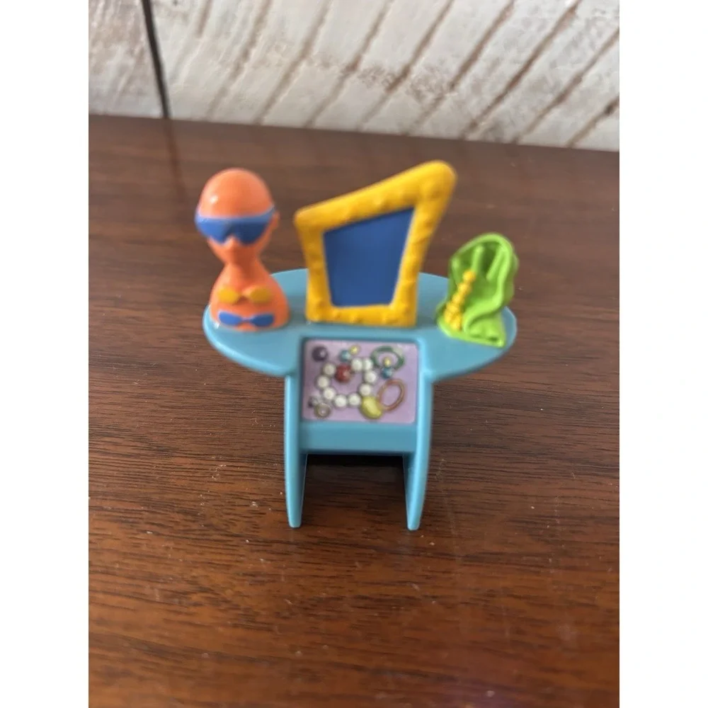 Fisher-Price Sweet Streets Dollhouse Dressing Room Vanity Mirror